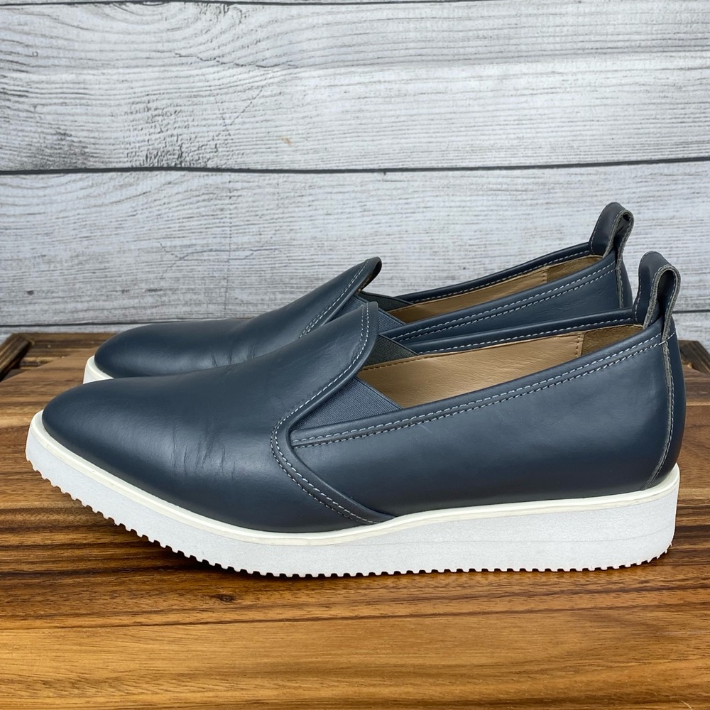 Everlane Women's Navy Slip-On Loafers